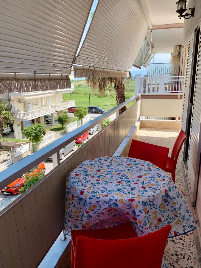 Nikol Apartments Olympiakí Aktí Dış mekan fotoğraf